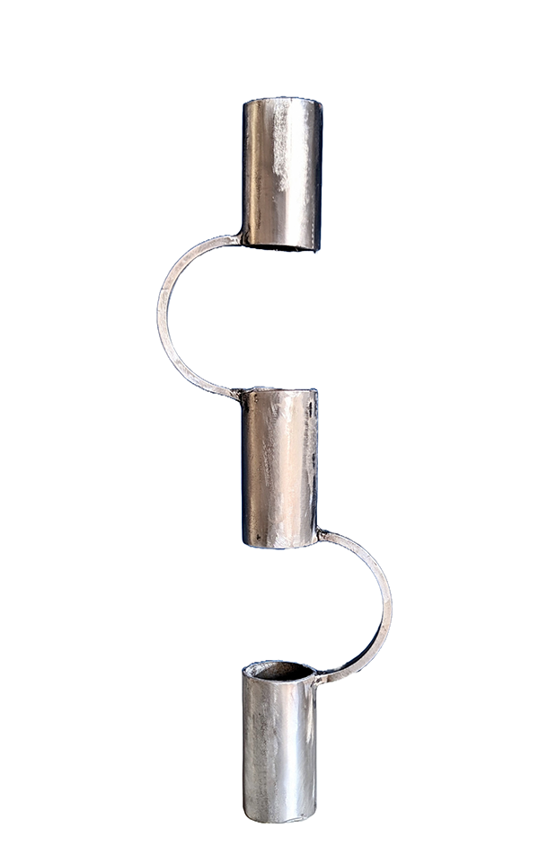 Ferrum 4 — Luis González Palacios. Acero reciclado, 44×15 cm, 2024.